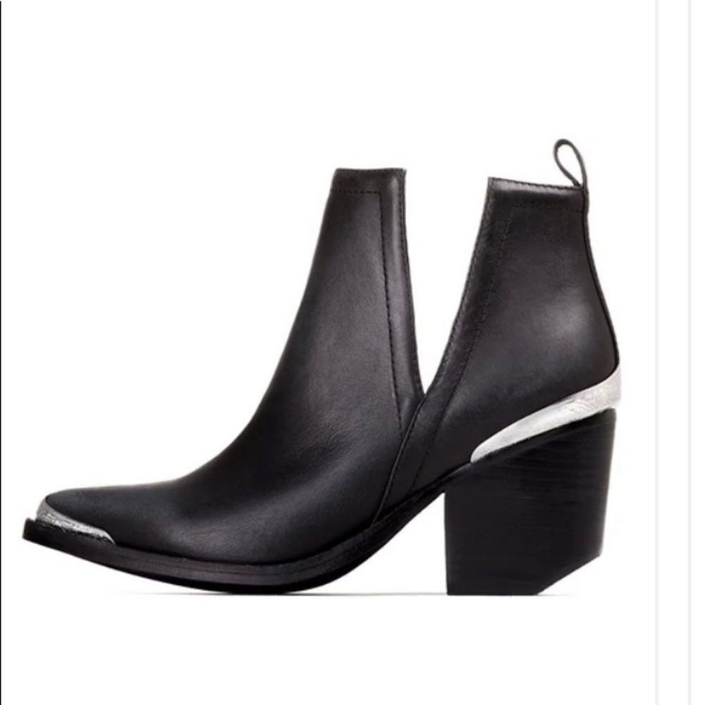 Jeffrey Campbell Cromwell booties- black- size 10